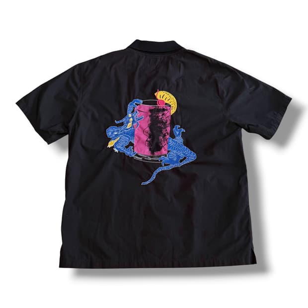 Stussy 드래곤 칵테일 블랙 반팔 셔츠