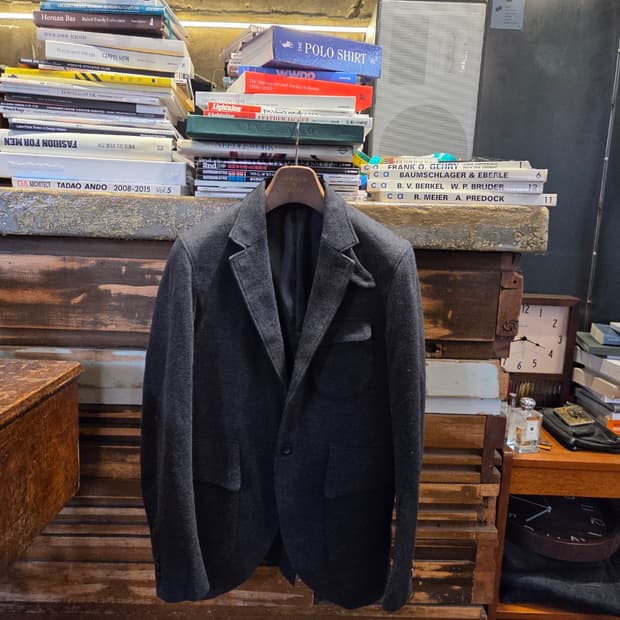 이티비티 테일러드자켓