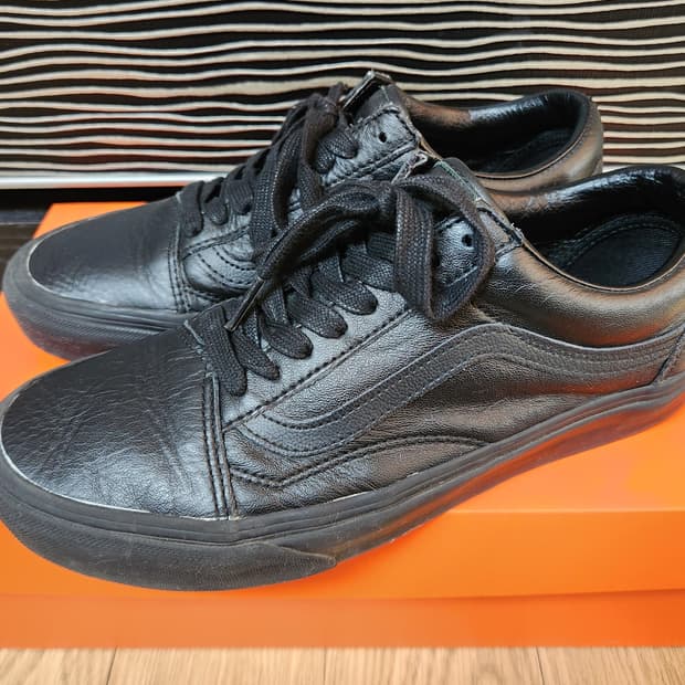 VANS  반스 레더 올드스쿨 블랙 스니커즈 255