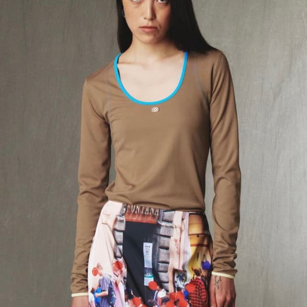 기준 유넥 롱슬리브 탑 베이지