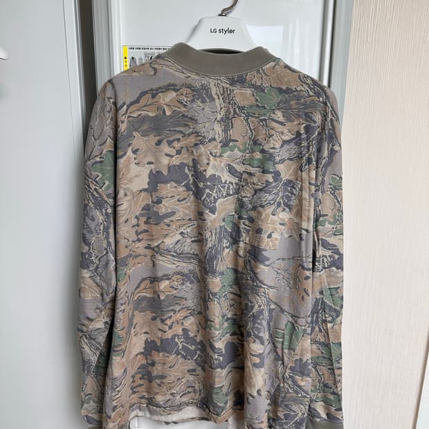 이지 시즌 4 카모플라쥬 롱슬리브