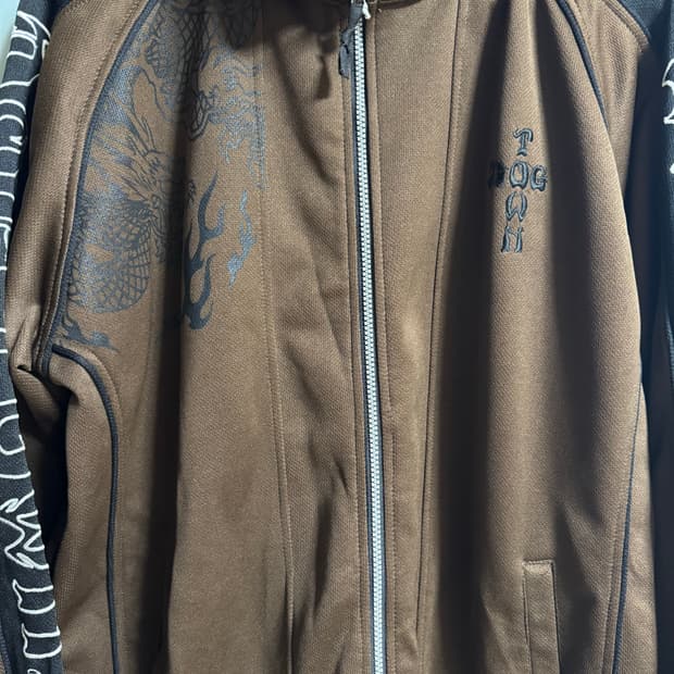 도그타운 블랙드래곤 트랙 자켓 팝니다(브라운)