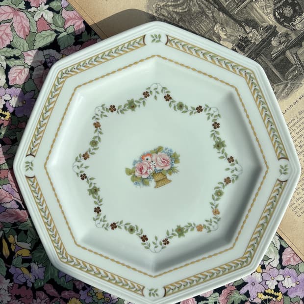 [레어]빌레로이앤보흐 갈로 레오나르도 꽃바구니 샐럿 접시