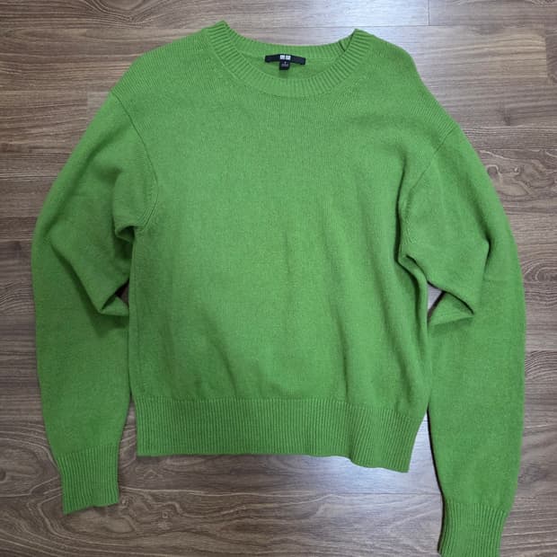 유니클로 모 100% 니트 팔아요