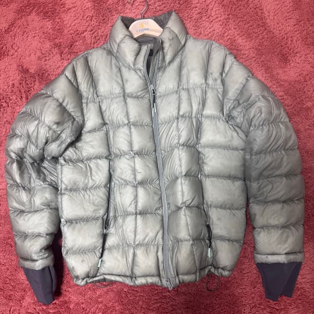 999휴머니티 경량패딩