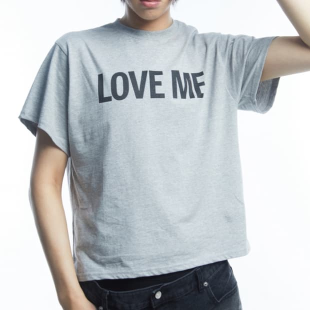 톰스벌스데이 러브미 티셔츠 그레이 2사이즈