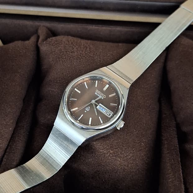 세이코 데이데이트 쿼츠 시계 판매합니다