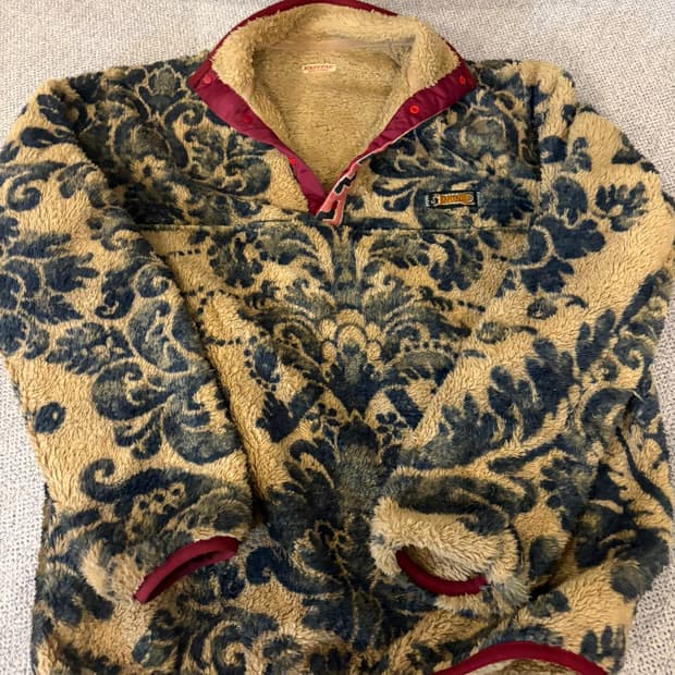 캐피탈 마리아 다마스크 플리스 하프넥 [1사이즈]