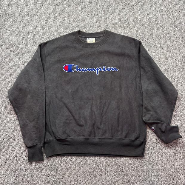 챔피온 리버스위브 빅로고 차콜 스웻 셔츠
