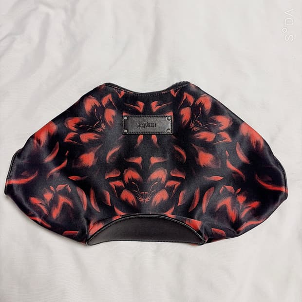 알렉산더맥퀸 플라워 프린트 클러치백