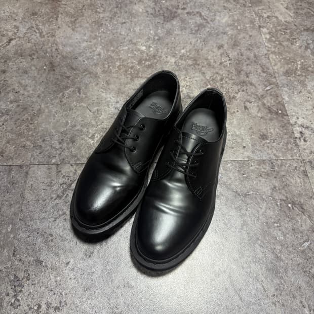 닥터마틴 1461 모노 250 새상품급