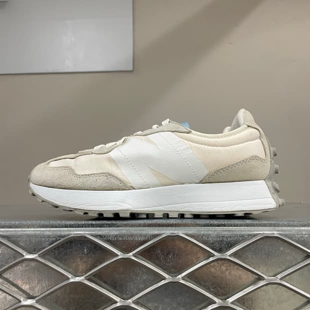 뉴발란스 327 문빔 240