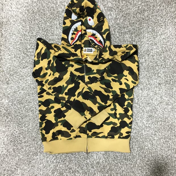 베이프 후드집업