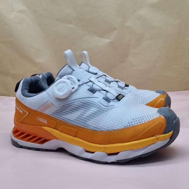 아이더 퀀텀에어로 하이크240