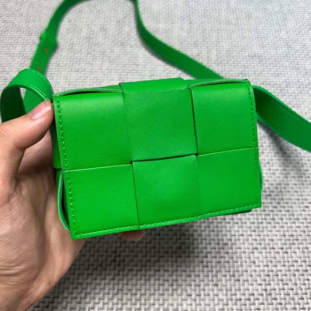 보테가베네타 카세트백 미니 크로스백