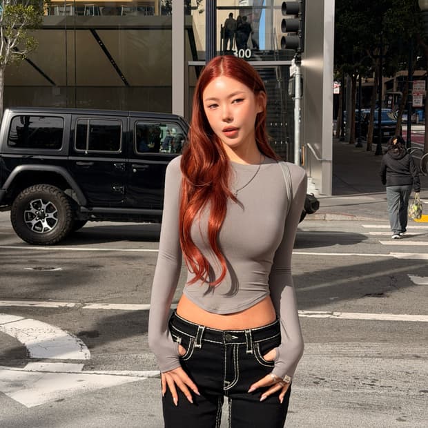 Hottie 하티 유넥 스저비 티셔츠