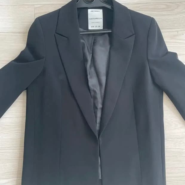 앤서니 바카렐로(Anthony Vaccarello) 자켓