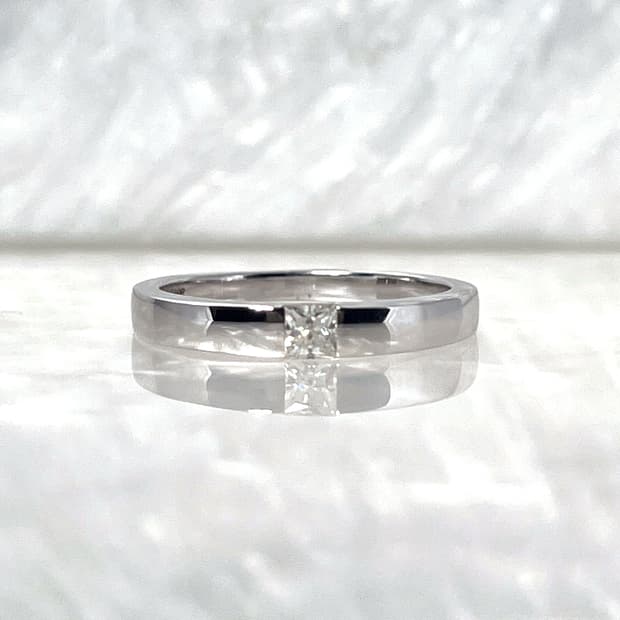 *새상품* 모이사나이트 프린세스 컷 솔리케어 은반지