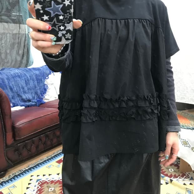 빈티지 여성 블랙 프릴 반팔티 