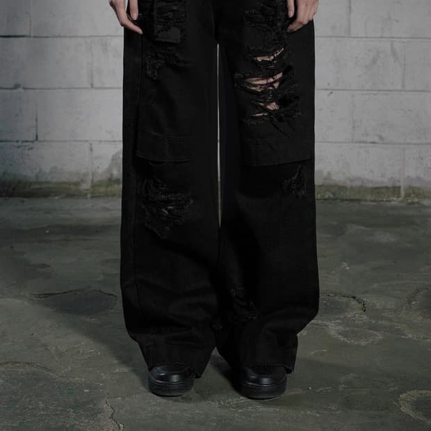 보헤미안서울 KNEE OPEN RIPPED WIDE JEANS, BLAC