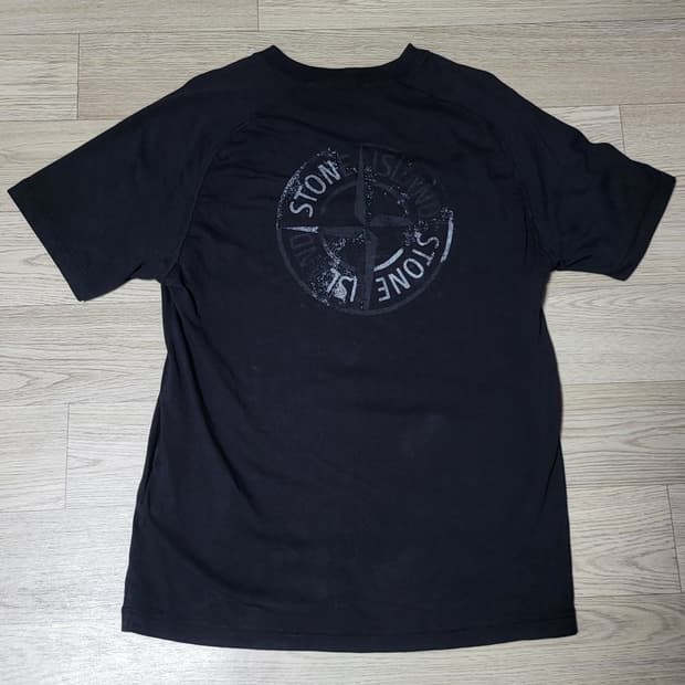 스톤아일랜드 반팔티 