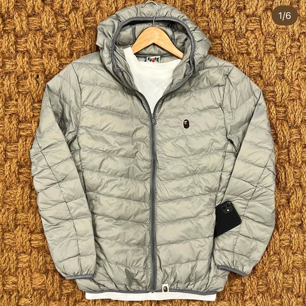 베이프 경량패딩 