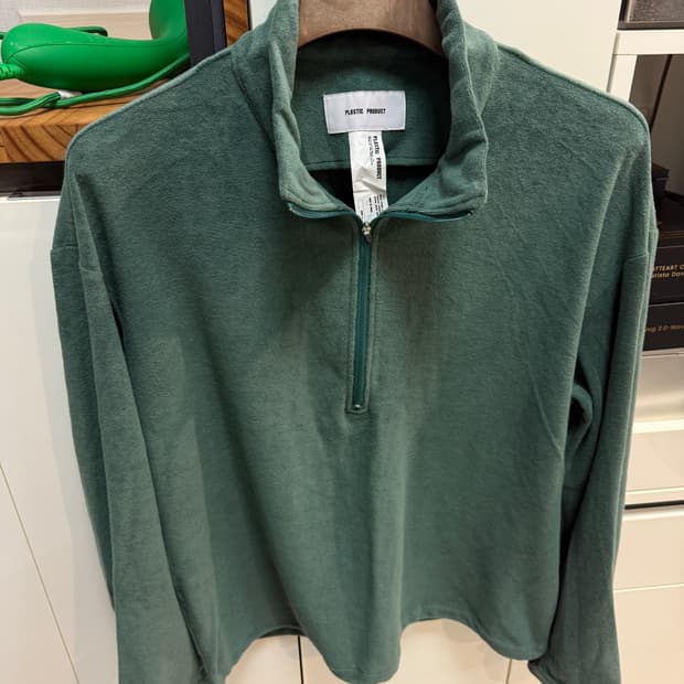 플라스틱 프로덕트 반집업 판매합니다 !