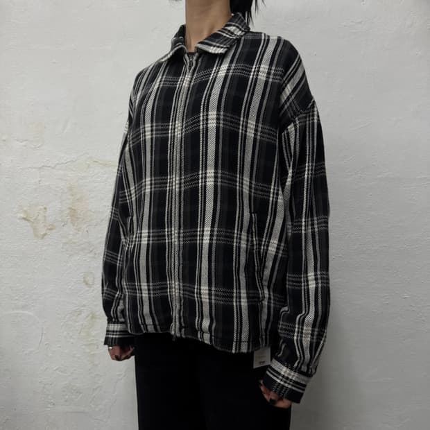 빔즈(BEAMS) 블랙컬러 체크패턴 코튼 더블 집업 블루종 자켓