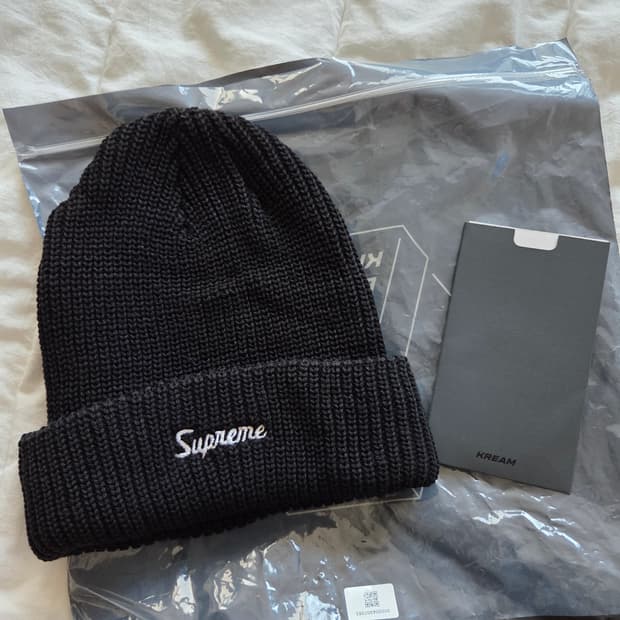 슈프림 블랙 루즈비니 새상품