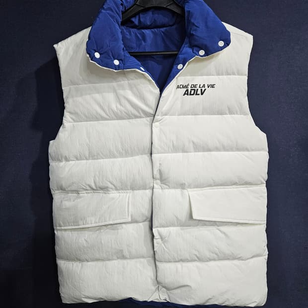 아크메드라비 화이트&블루 남성 100~105 리버시블 베스트 패딩 