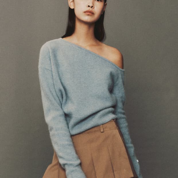 인스턴트펑크 오프숄더 니트