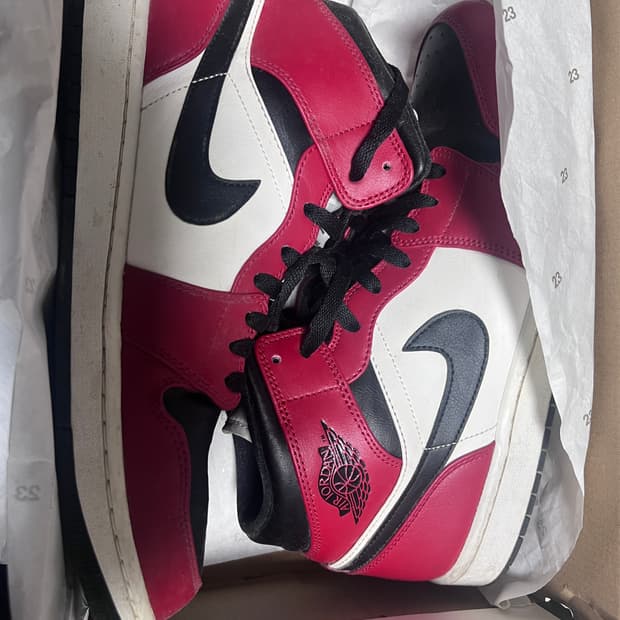 조던 1 미드 시카고 블랙토 290