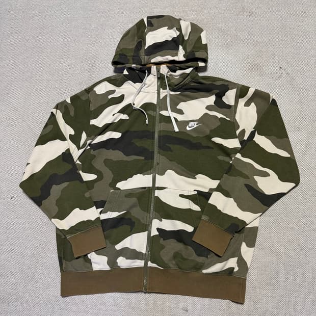 나이키 카모 패턴 후드집업