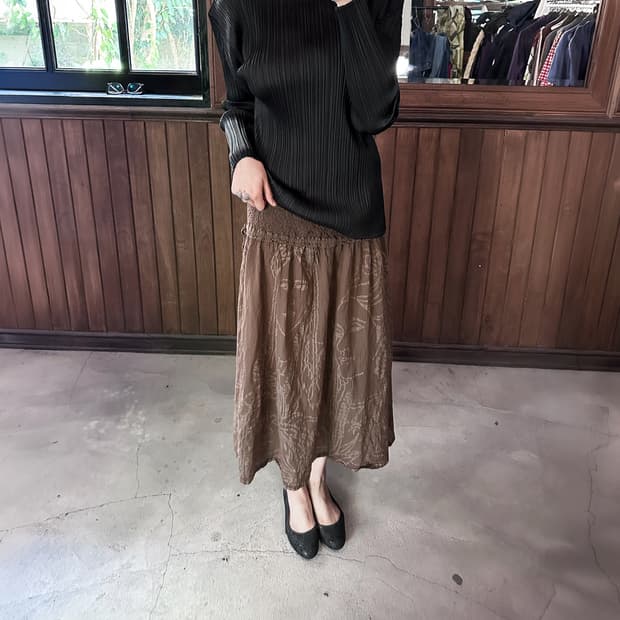 ME ISSEY MIYAKE face smoked skirt