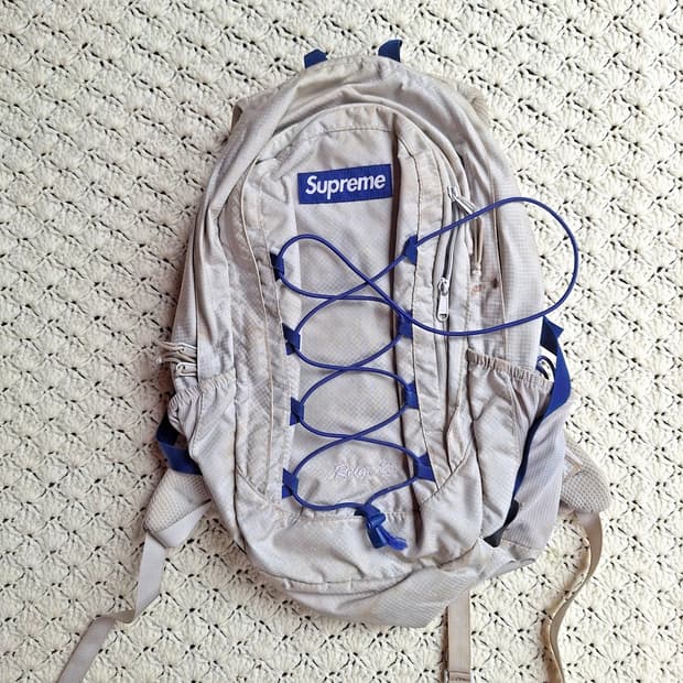 22SS 슈프림 백팩 실버