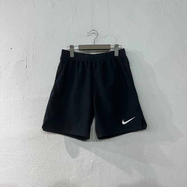 나이키 드라이핏 반바지 M