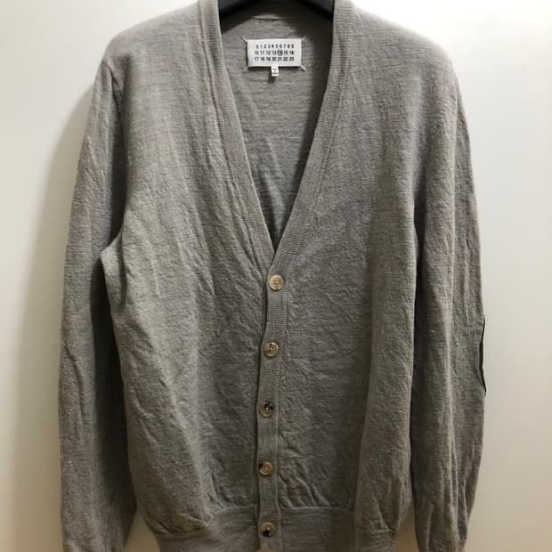 [M] 마르지엘라 엘보우 패치 가디건 그레이