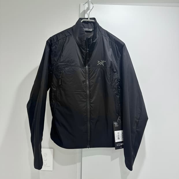 아크테릭스 일렉 인슐레이티드 자켓 블랙 s 새상품