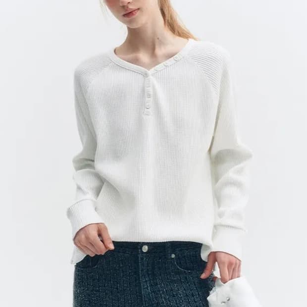 새상품 kiko 화이트 레글런 와플 티셔츠