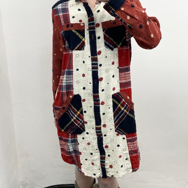 큐브슈가 하구미 도트 셔츠 원피스