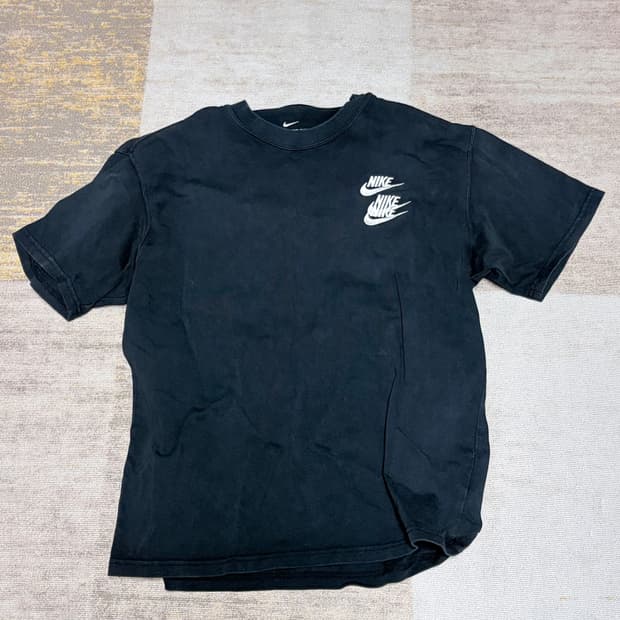 나이키 스우시 반팔티 M