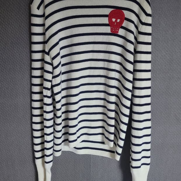 알렉산더 맥퀸 니트