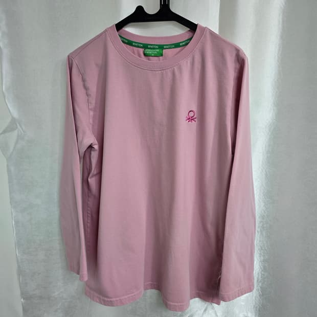 베네통 핑크색 긴팔 티셔츠 (1806)