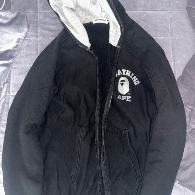 베이프 후드집업 