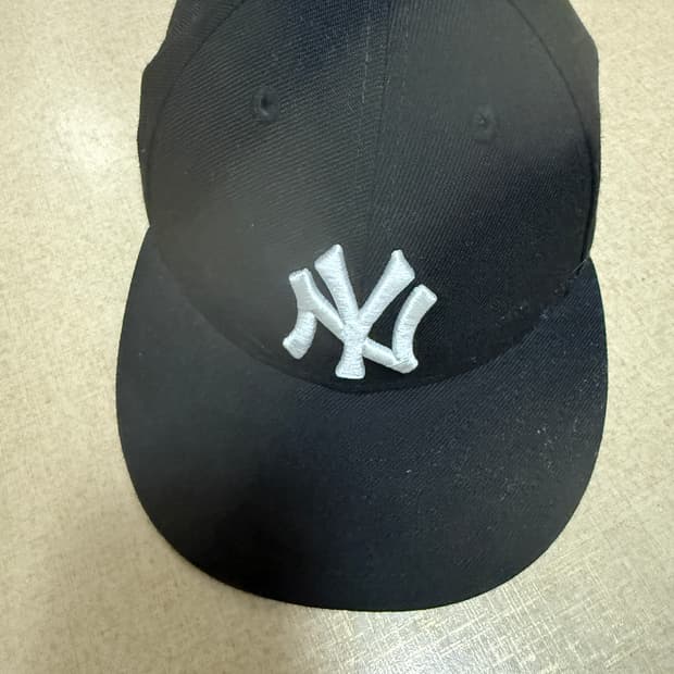 에임레온도르 뉴에라 양키스 캡, 블랙