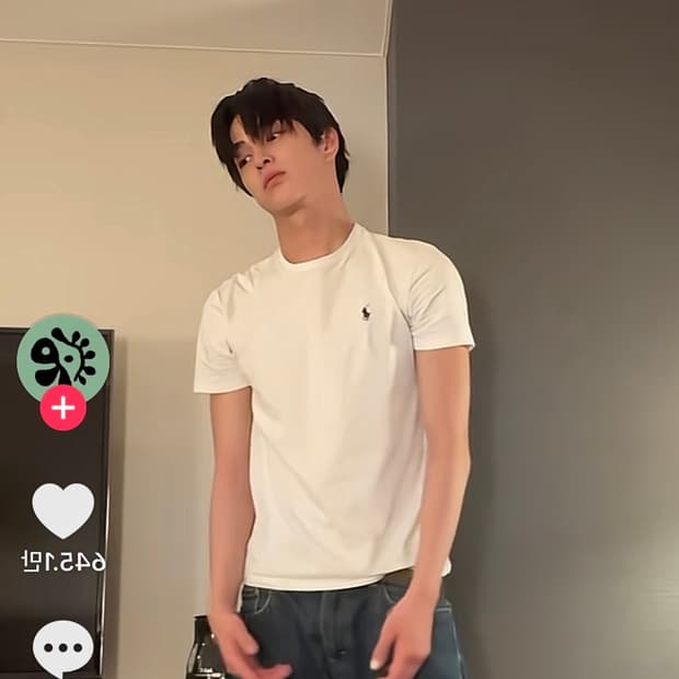 *코르티스 건호* 폴로 랄프로렌 포니 티셔츠 화이트