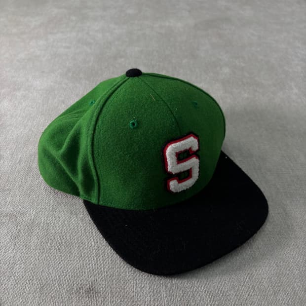 스투시 빅로고 스냅백