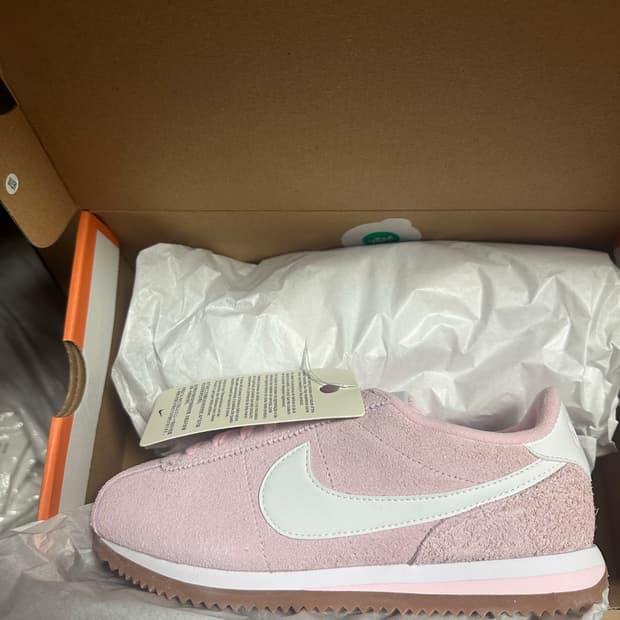 (W) 나이키 코르테즈 빈티지 스웨이드 핑크 폼 검 미디움 브라운