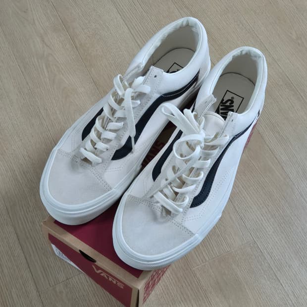 [새제품] 반스 스타일36 마쉬멜로우 블랙 290사이즈