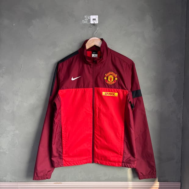 나이키 맨유 바람막이 버건디 레드